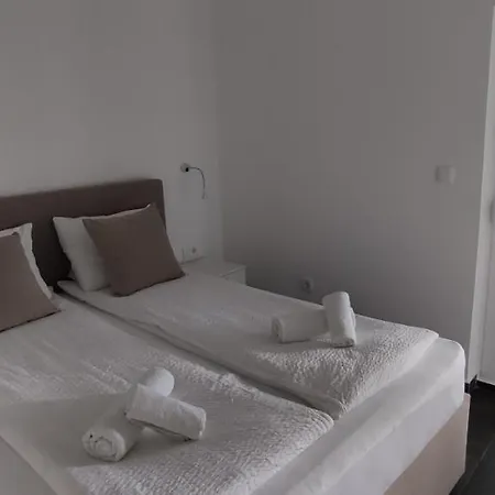Zoran Apartments Sveti Stefan Esterno foto